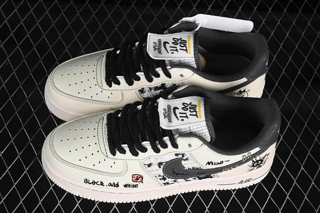 Nike [FJ7740-710]-[AIR FORCE 1 07 LOW LITTLE BLACK CAT WHITE/GREY/BLACK]-[WOMAN:36-39]-[MAN:40-45] - Image 11