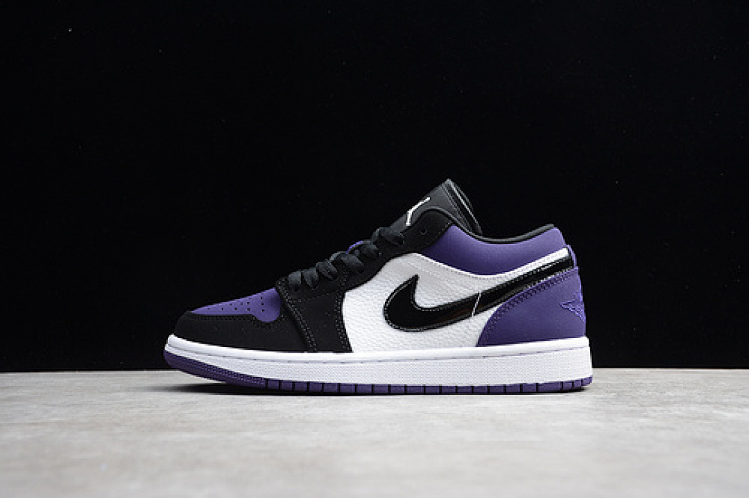 Jordan [70-67-78]-[553558-125]-[AIR JORDAN 1 LOW WHITE/BLACK-COURT PURPLE]-[WOMAN:36-39]-[MAN:40-47.5], photo 1