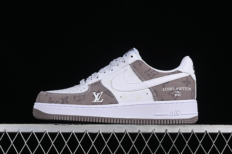 Nike Nike AIR FORCE 1 07 LOW WHITE/GREY · CW2288-111, photo 1