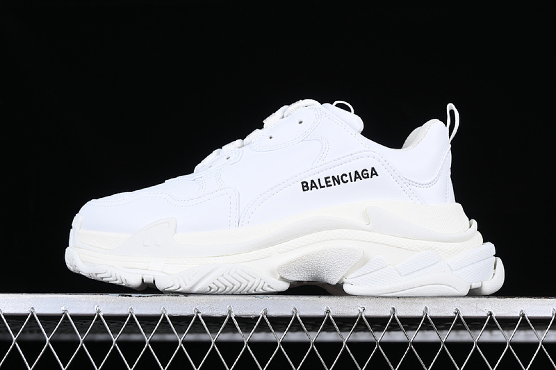 Unbranded [W2FA59000]-[BA*LEN*CIAGA TRIPLE S VINTAGE DADDY SHOES WHITE/BEIGE]-[WOMAN:35-39]-[MAN:40-46], photo 1