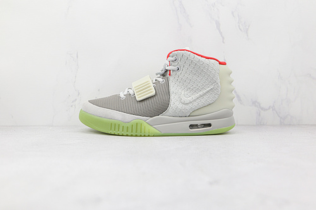 Adidas [508214-010]-[AIR YEEZY 2 NRG WOLF GREY/PURE PLATINUM/RED]-[MAN:40-47.5], photo 1