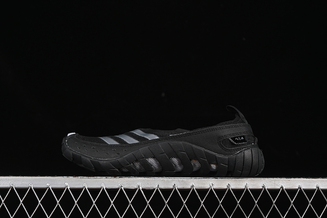 Unbranded [V23074]-[JAWPAW II BLACK/SILVER]-[WOMAN:36-39]-[MAN:40-45], photo 1