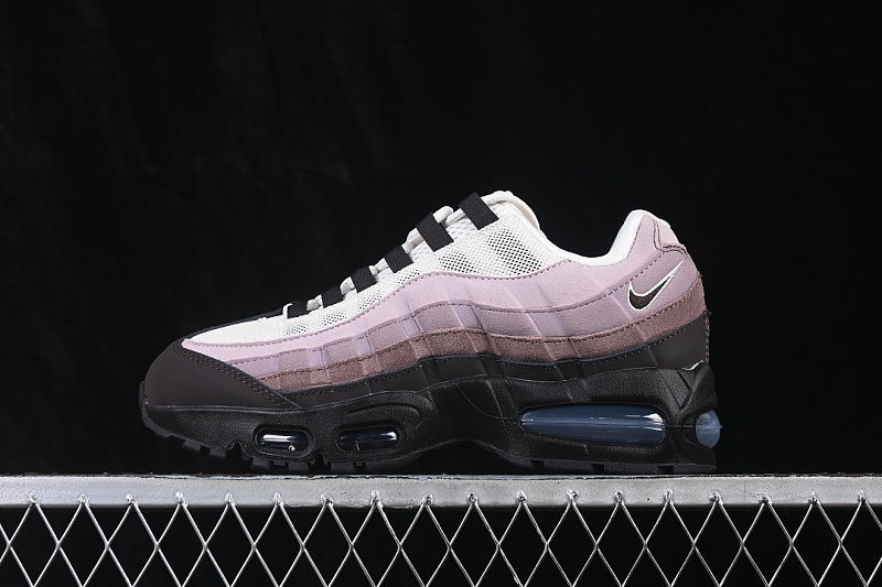 Nike AIR MAX 95 OG RETRO AIR CUSHIONED SHOES VIOLET/PINK · IQ0277-010, photo 1