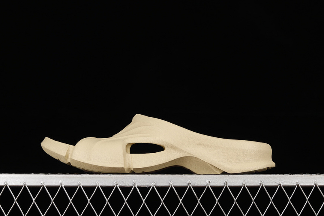 Balenciaga [BA*LEN*CIAGA MOLD THONG SANDALS LIGHT KHAKI/LIGHT KHAKI]-[WOMAN:36-39]-[MAN:40-44] - Image 10