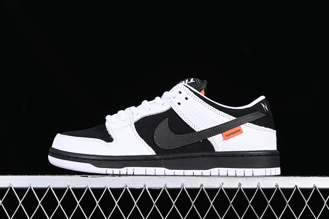 Unbranded [FD2629-100]-[TIGHTBOOTH X DUNK LOW SB WHITE/BLACK/SAFETY ORANGE]-[UNISEX:36-47.5], photo 1