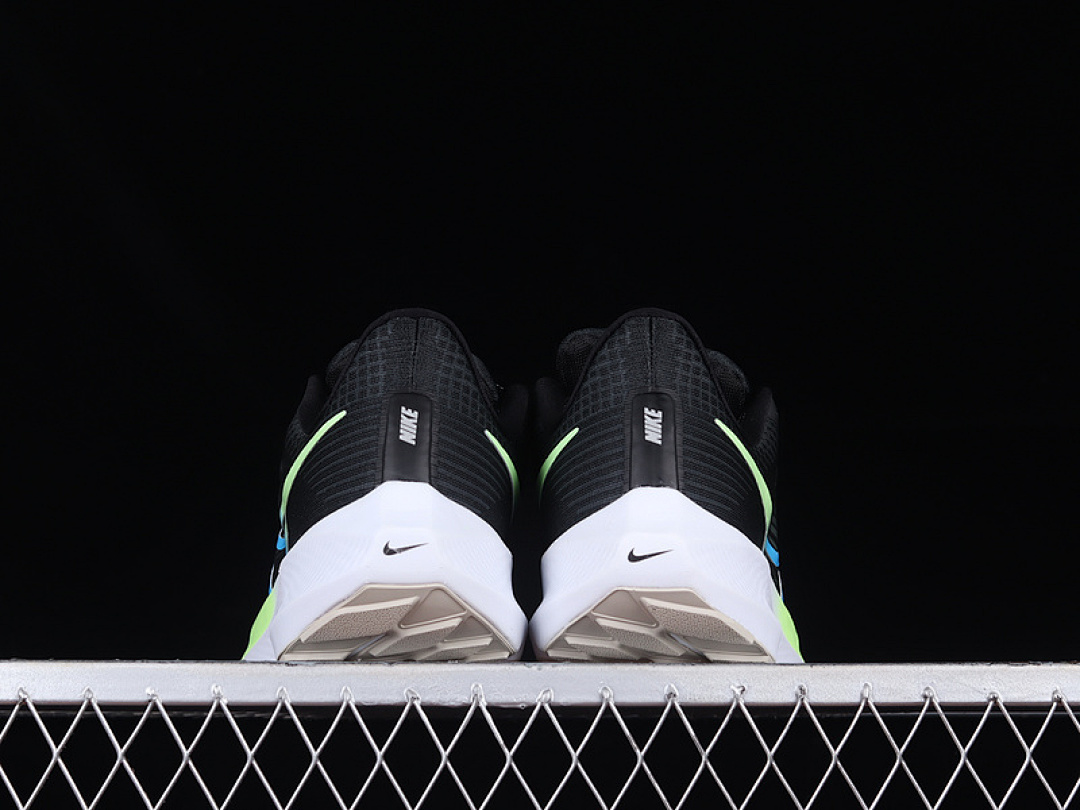 Nike [DO7435-900]-[AIR ZOOM PEGASUS 39 BLACK/WHITE/GREEN]-[MAN:39-45] - Image 13