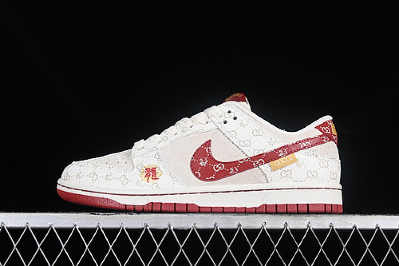 Nike GU*CCI DUNK LOW SB WHITE/GREY/RED · FC1688-158, photo 1