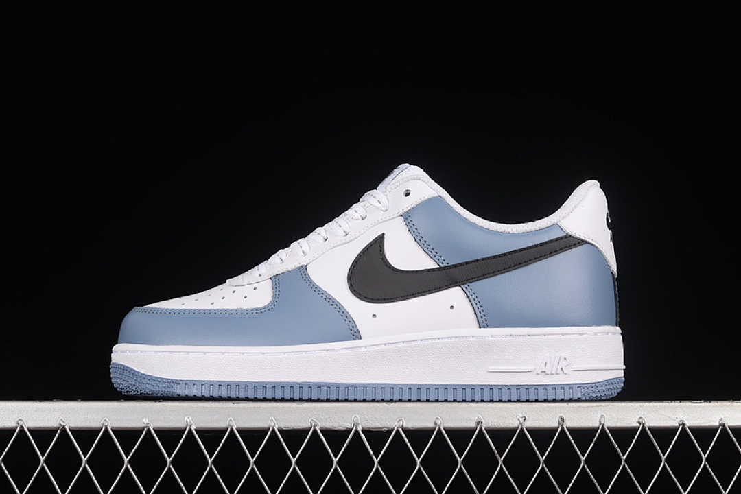 Nike [CQ5059-109]-[AIR FORCE 1 07 LOW WHITE/SKY BLUE/BLACK]-[WOMAN:36-39]-[MAN:40-45], photo 1