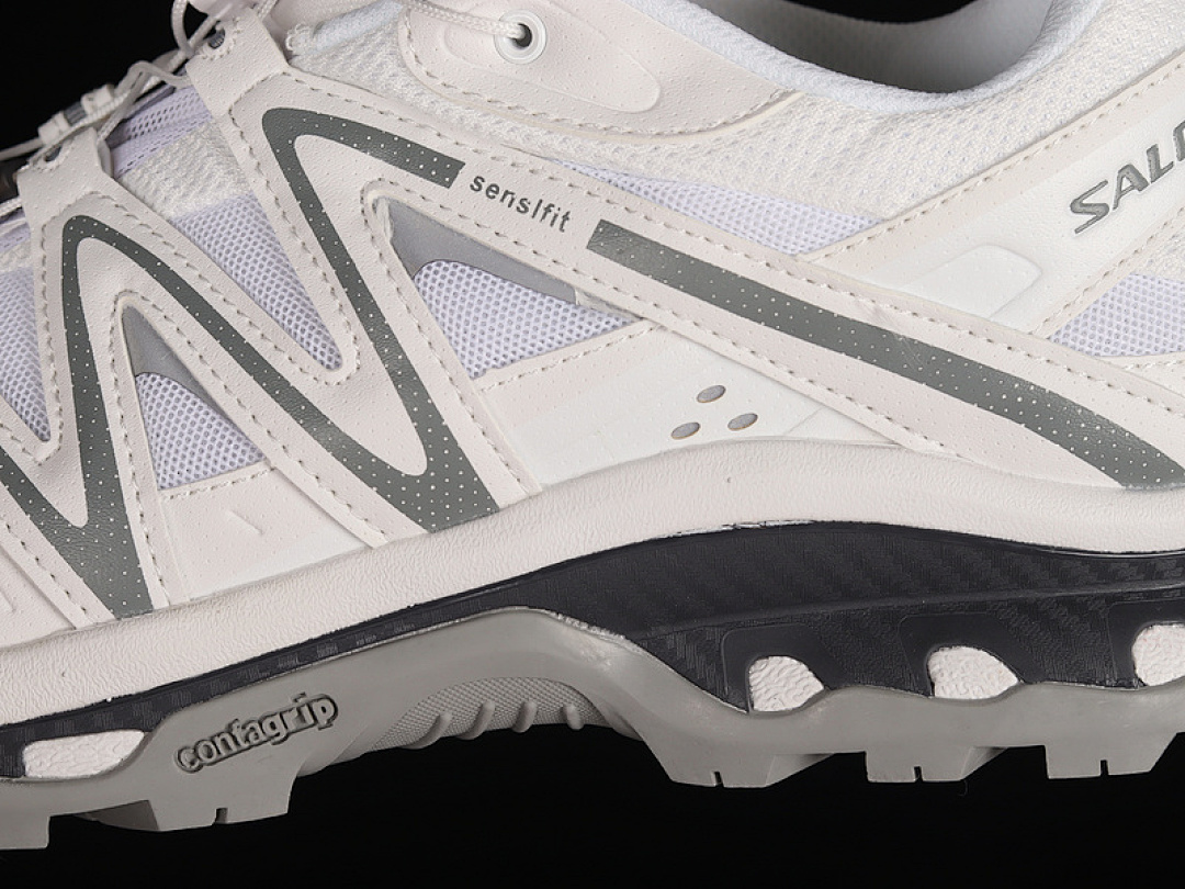 On Running [410523-28]-[XA PRO 3D ADV OUTDOOR OFF ROADING WHITE/LIGHT GRAY]-[WOMAN:36-39]-[MAN:40-45] - Image 7