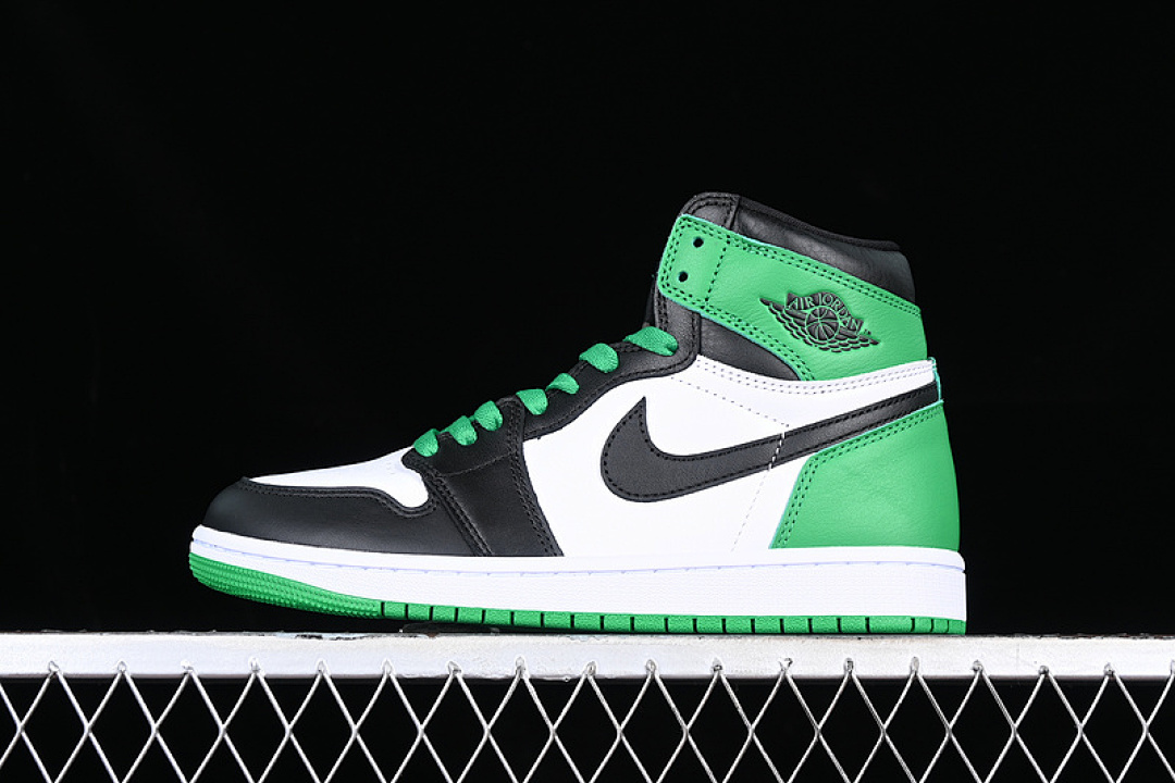 Jordan AIR Jordan 1 HIGH OG LUCKY GREEN/BLACK/WHITE · DZ5485-031, photo 1