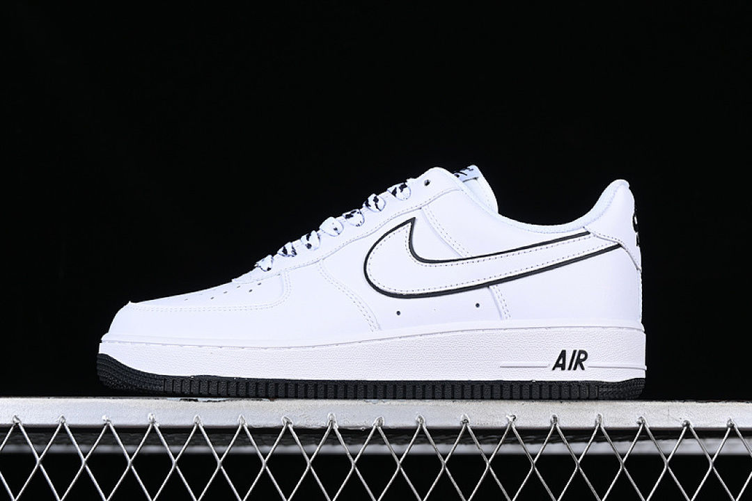 Nike [DV0788-103]-[AIR FORCE 1 07 LOW WHITE/BLACK]-[WOMAN:36-39]-[MAN:40-45], photo 1
