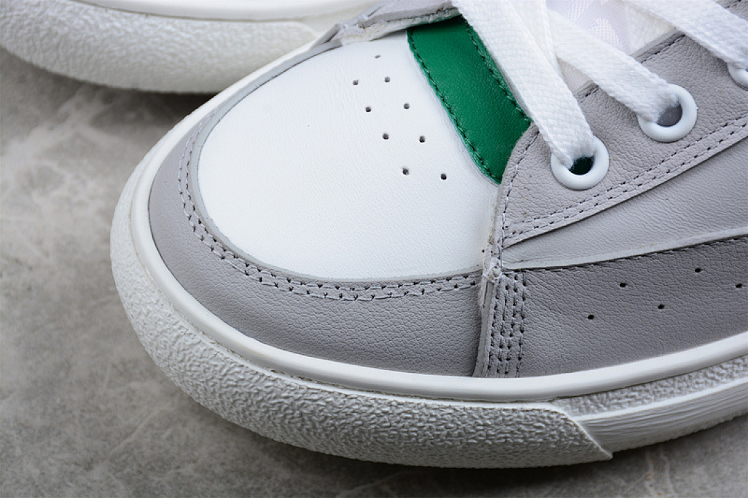 Chanel [L*V ARCHLIGHT SNEAKER WHITE/GREY/GREEN]-[WOMAN:35-39]-[MAN:40-45] - Image 9