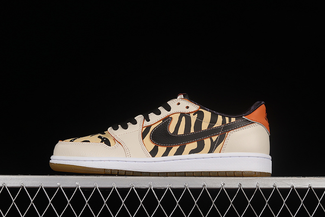 Jordan [DH6932-100]-[AIR JORDAN 1 LOW OG CHINESE NEW YEARS YEAR OF THE TIGER SAIL/BLACK/ORANGE/GUM], photo 1
