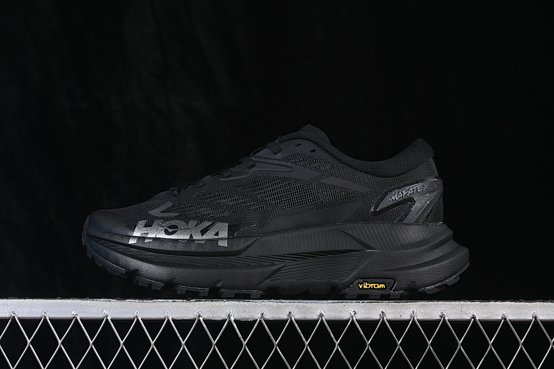 Hoka Hoka [1162018 BBLC]-[ ONE RUNNING SHOES BLACK/BLACK]-[WOMAN:36-39]-[MAN:40-45], photo 1