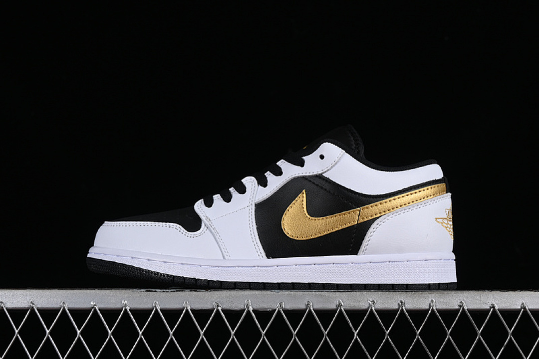 Jordan AIR Jordan 1 LOW BLACK/WHITE/METALLIC GOLD · 553558-172, photo 1