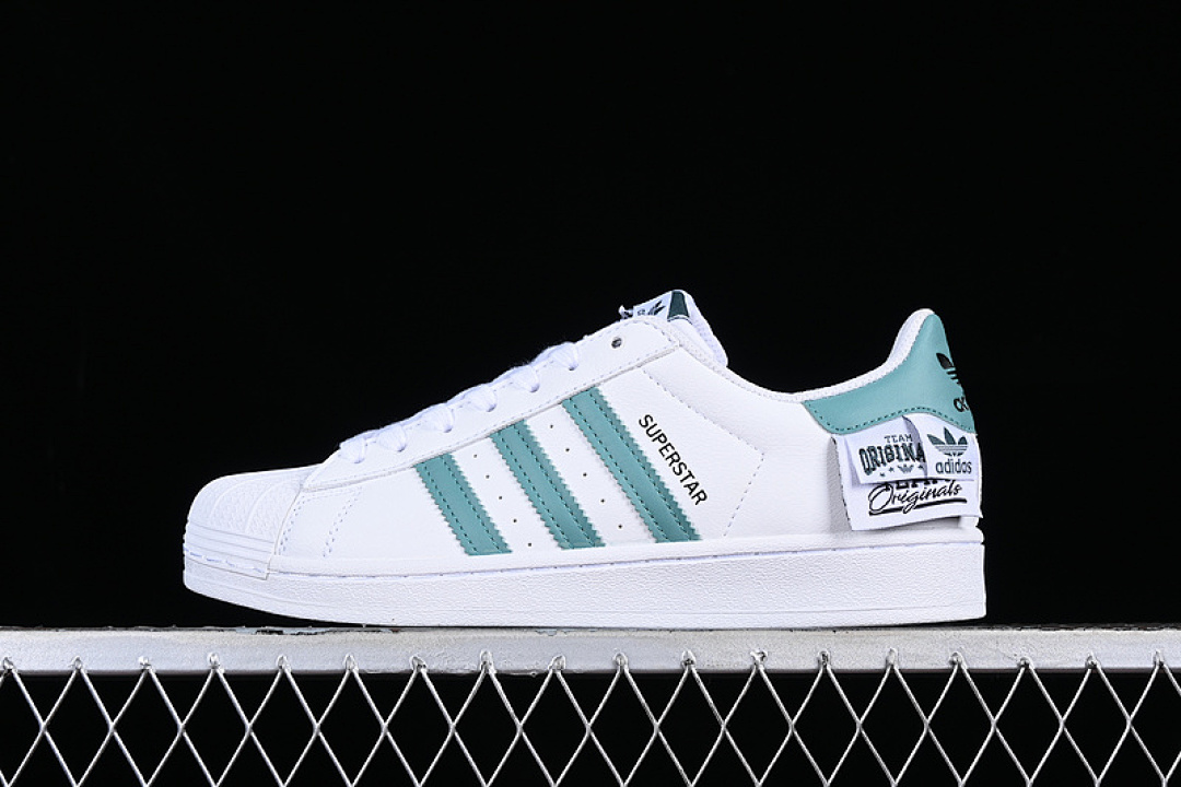 Adidas [HQ6455]-[ADIDAS SUPERSTAR ORIGINALS LABELS CLOUD WHITE/HAZY EMERALD]-[WOMAN:35-39]-[MAN:40-44], photo 1