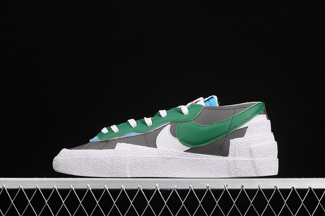 Off-White Nike SACAI X BLAZER LOW MEDIUM GREY/CLASSIC GREEN/WHITE · DD1877-001, photo 1