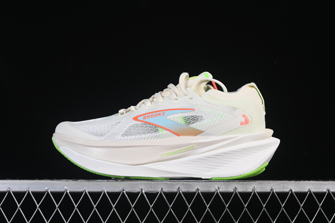 On Running [1204551B182]-[HYPERION MAX 3 MARATHON RUNNING SHOES WHITE/GREEN]-[WOMAN:36-39]-[MAN:40-46], photo 1