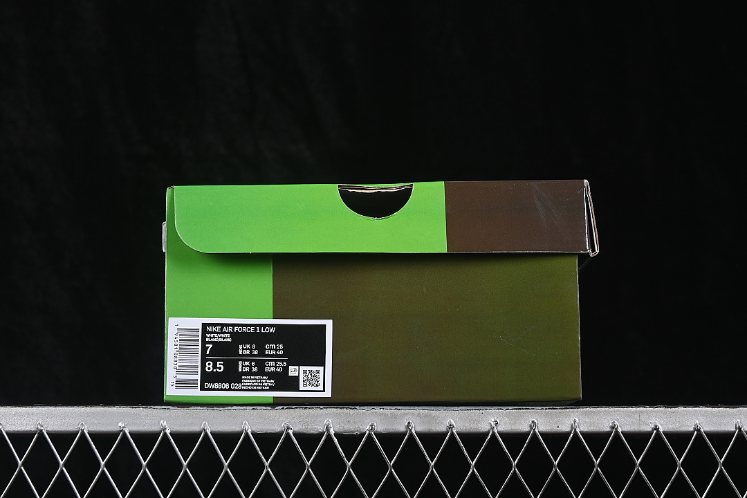 Nike [DW8806-028]-[AIR FORCE 1 07 LOW CASUAL SNEAKERS DARK GREEN/WHITE]-[WOMAN:36-39]-[MAN:40-45] - Image 11