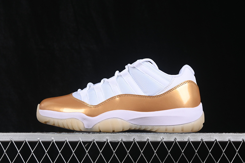 Jordan Jordan 11 RETRO LOW WHITE/METALLIC GOLD/TEAM GOLD · AH7860-102, photo 1