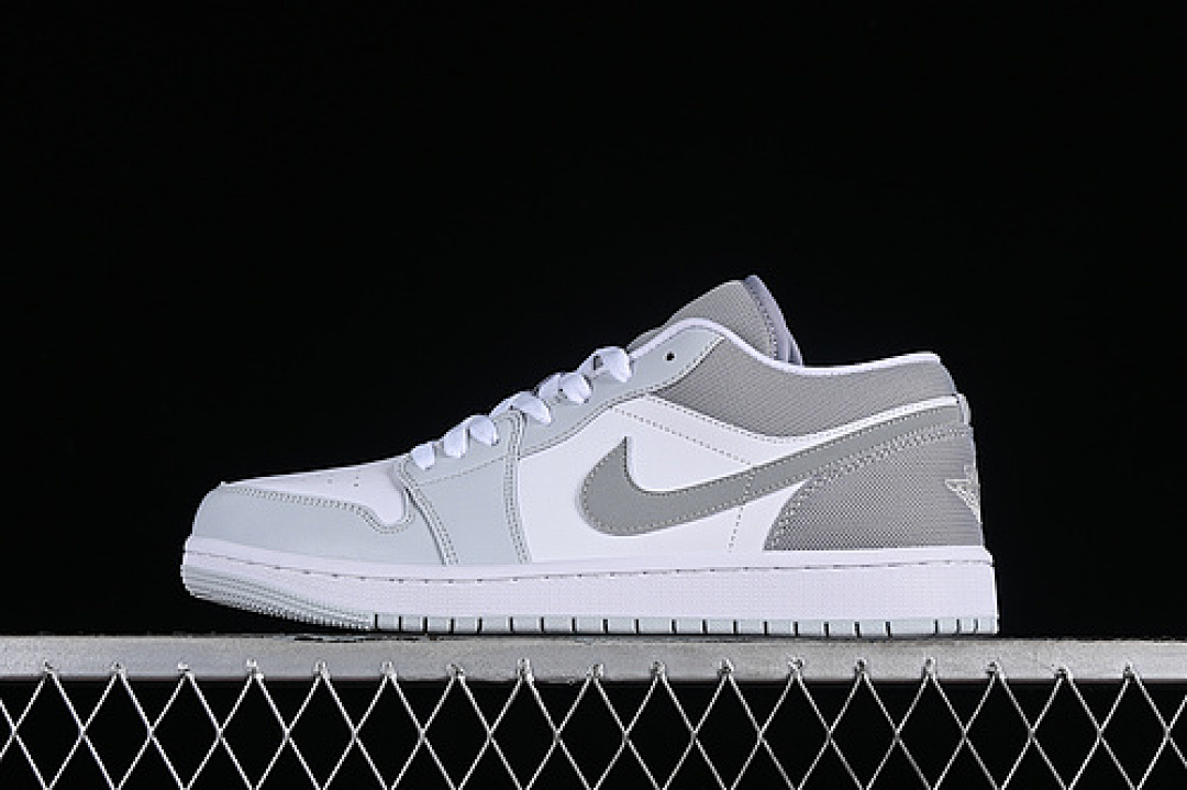 Jordan [DC0774-106]-[AIR JORDAN 1 LOW WHITE/GREY]-[WOMAN:36-39]-[MAN:40-46], photo 1