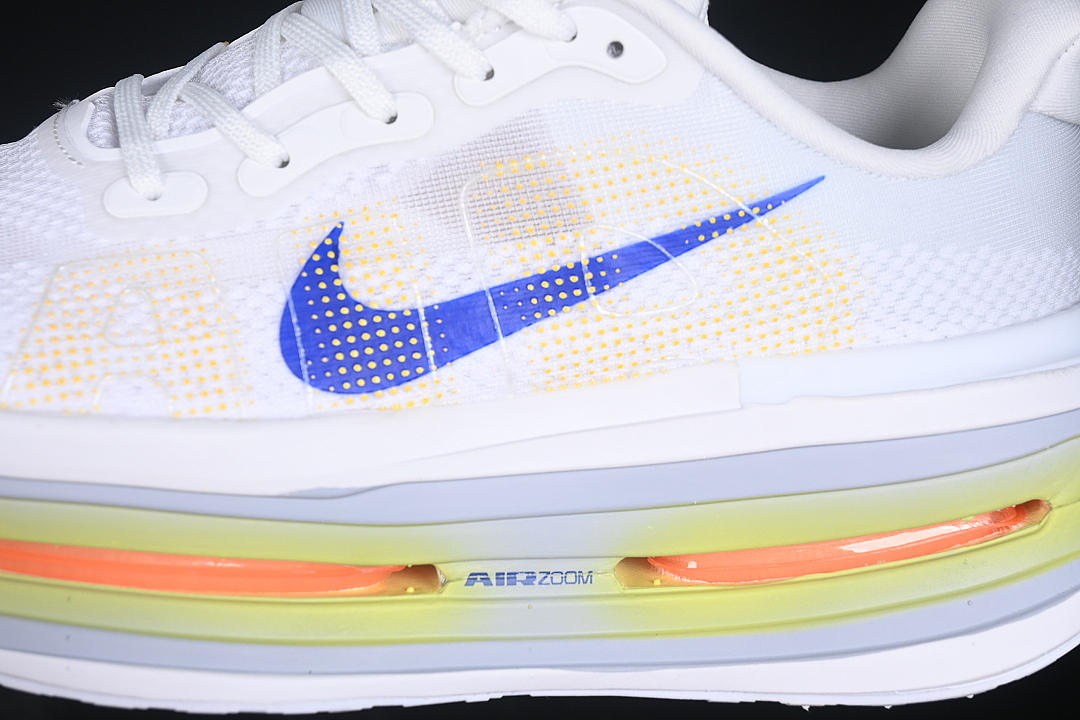 Nike [HQ2050-101]-[VOMERO PREMIUM WHITE/LAPIS-TOTAL ORANGE]-[WOMAN:36-39]-[MAN:40-46] - Image 8