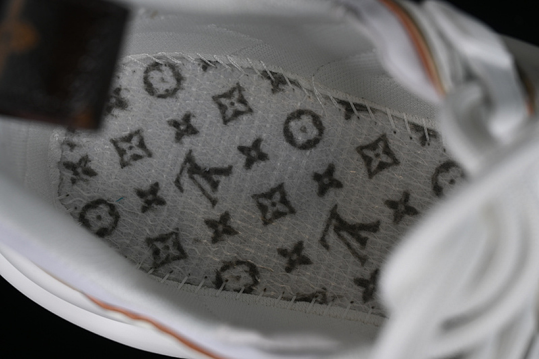 Arc'teryx [380N GOLD WHITE]-[LOUIS VUITTON ARCHLIGHT SNEAKERS L*V WHITE/BROWN/GOLD]-[35-39] - Image 6