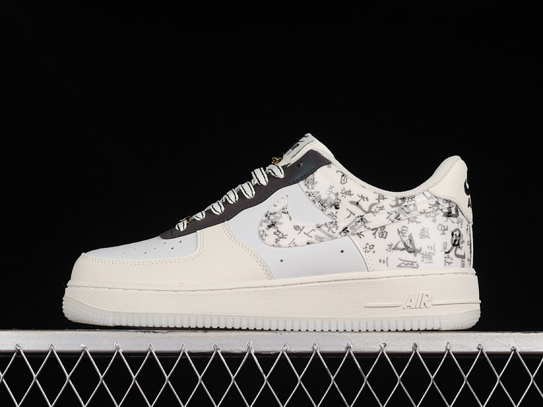 Nike [ZG0088-802]-[AIR FORCE 1 LOW 07 EMPTY CITY PLAN WHITE/BLACK/WHITE]-[WOMAN:36-39]-[MAN:40-45], photo 1