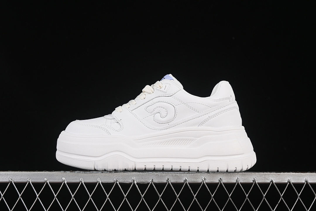 Unbranded [G25U5338C]-[GG-CC WHITE]-[WOMAN:35-40], photo 1