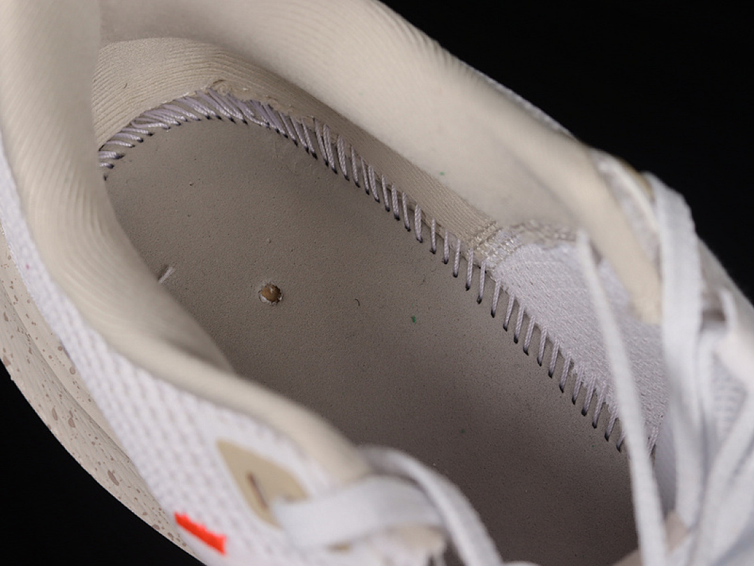 Nike [DV7480-100]-[AIR ZOOM PEGASUS 40 WIDE WHITE OBSIDIAN WHITE/LIGHT]-[WOMAN:36-39]-[MAN:40-46] - Image 12