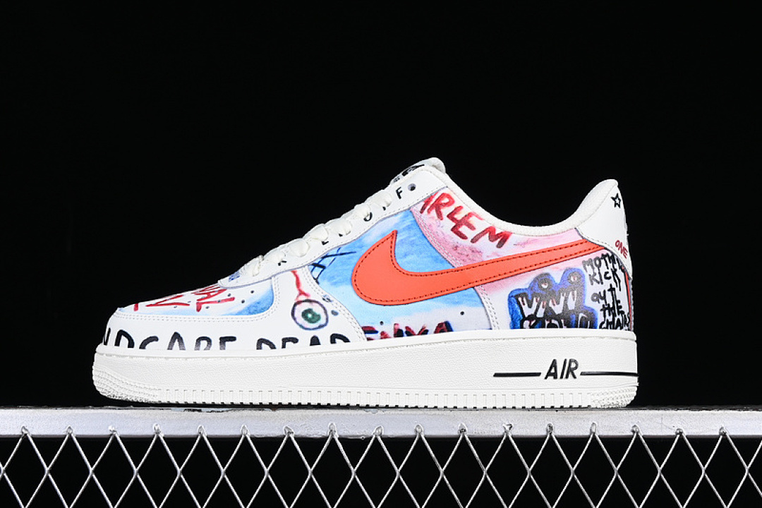 Nike Nike VLONE AIR FORCE 1 07 LOW WHITE/BLACK/ORANGE/BLUR · GT6969-198, photo 1