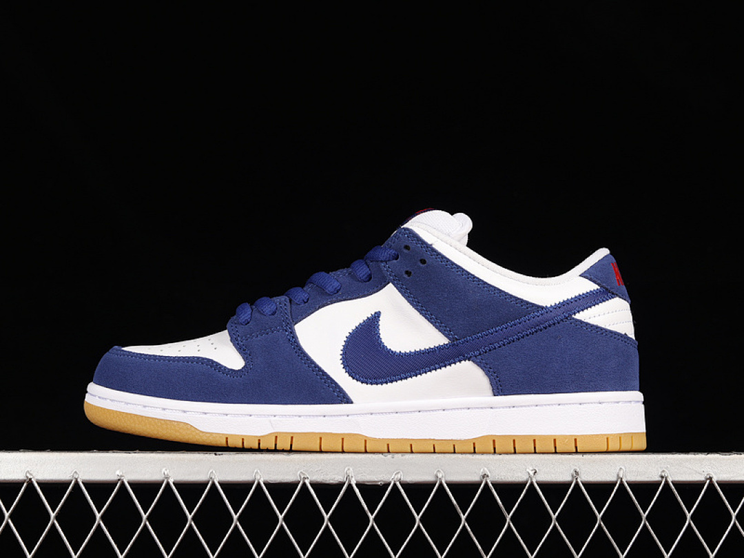 Nike SB DUNK LOW DEEP ROYAL BLUE/WHITE/SPORT RED/GUM LIGHT BROWN · DO9395-400, photo 1