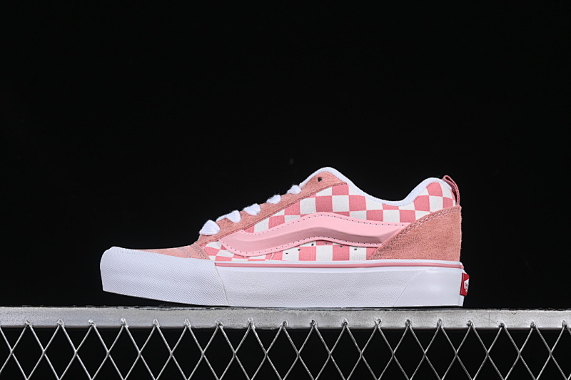 LOW TOP CASUAL BREAD SHOES WHITE/PINK · VN0009QCREV, photo 1