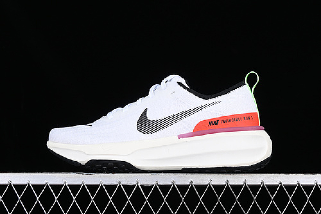 Unbranded [FJ1046-100]-[ZOOM INVINCIBLE RUN FK 3 WHITE/BLACK/ORANGE/GREEN]-[MAN:39-45], photo 1
