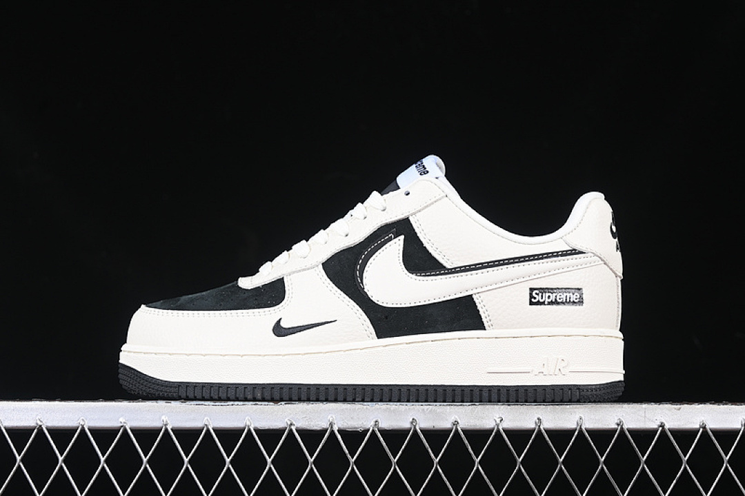 Nike Nike AIR FORCE 1 07 LOW SUPREME WHITE/BLACK · DF0188-019, photo 1