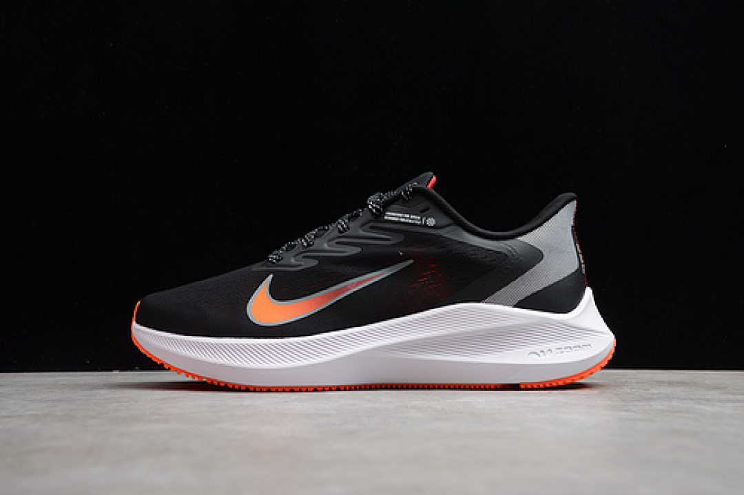 AIR ZOOM WINFLO 7 BLACK/SMOKE GREY/TOTAL ORANGE/GYM RED · CJ0291-011, photo 1