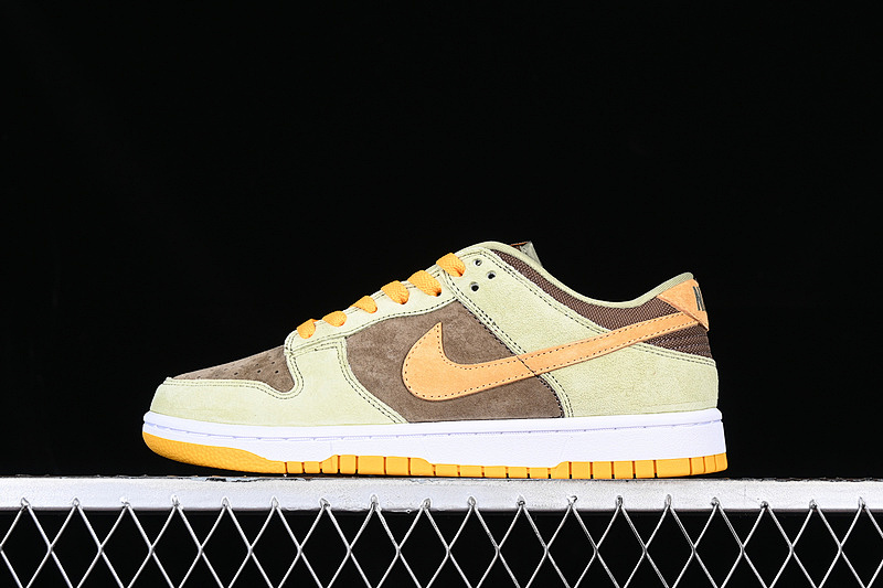Nike DUNK LOW DUSTY OLIVE/PRO GOLD · DH5360-300, photo 1