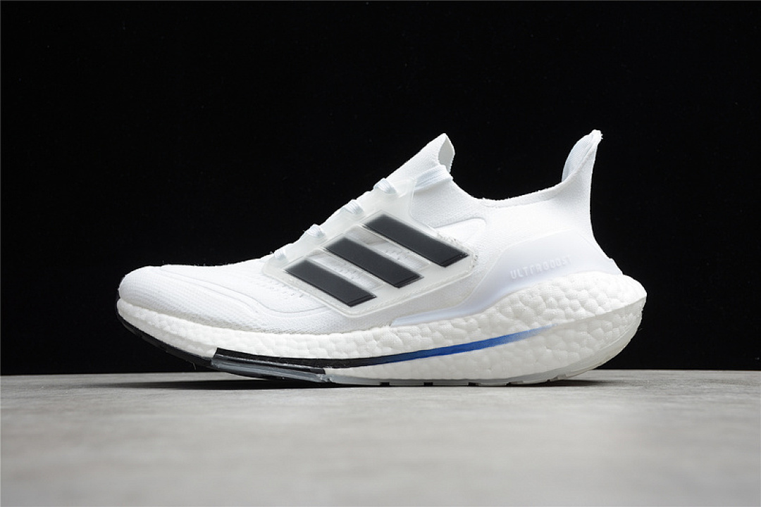 ULTRABOOST 21 SHOES CLOUD WHITE/CLOUD WHITE/CORE BLACK · FY0837, photo 1