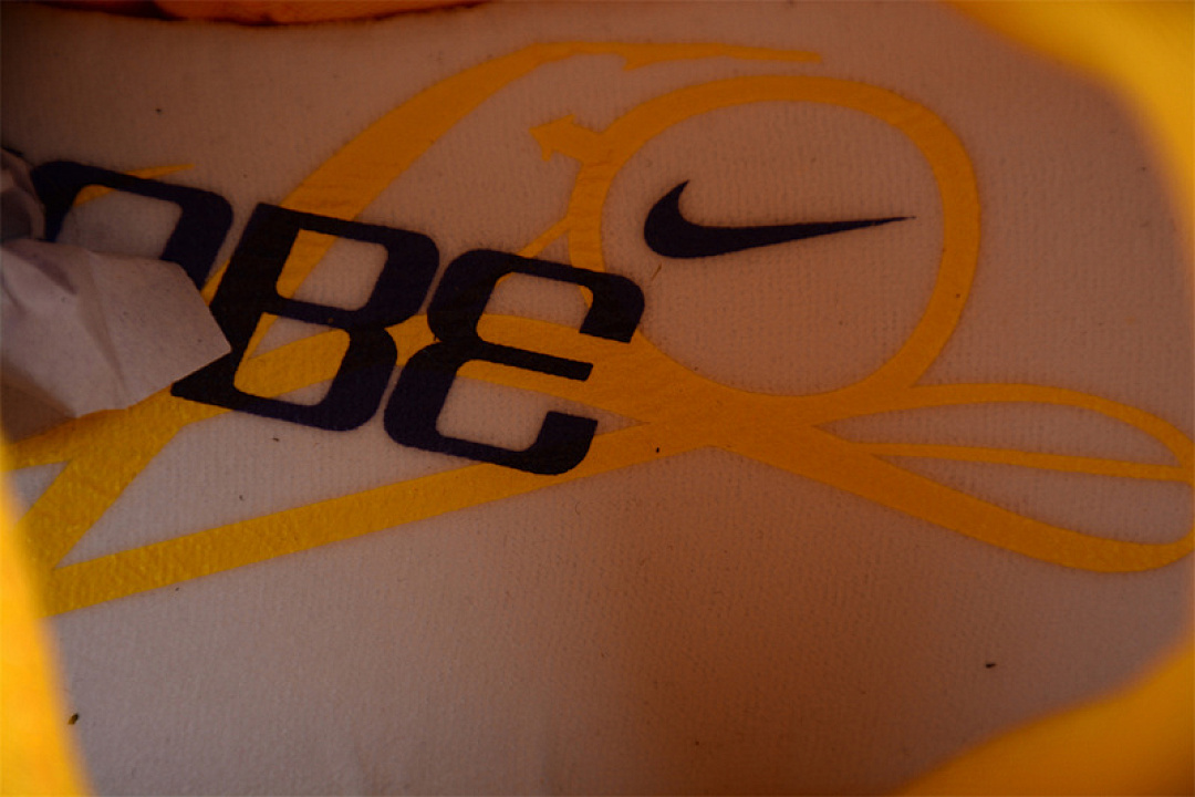 Nike [316022-171]-[KOBE 2 WHITE/GOLD/PURPLE]-[MAN:40-46] - Image 7