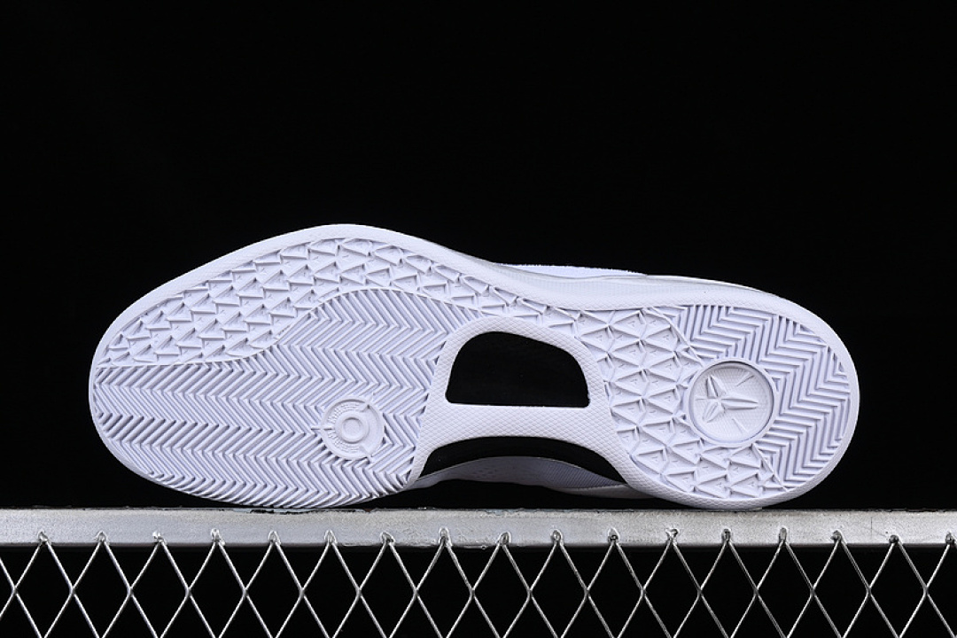 Nike [FJ9364-100]-[KOBE 8 SYSTEM WHITE]-[MAN:39-46] - Image 16