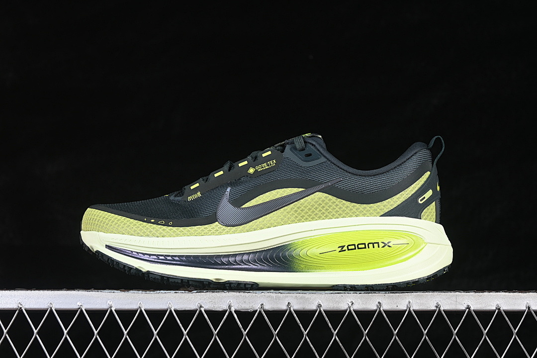 Nike [HQ7002-300]-[VOMERO 18 GORE-TEX SEAWEED/LIGHT LIQUID LIME/CYBER]-[WOMAN:36-39]-[MAN:40-46] - Image 2