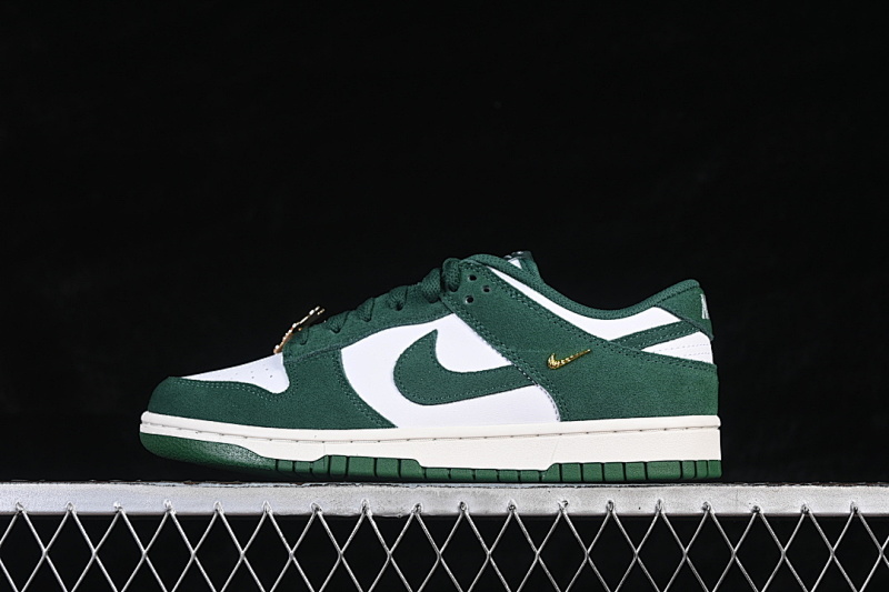 Nike DUNK LOW SUMMIT WHITE/GORGE GREEN/SAIL/METALLIC GOLD · IB4417-100, photo 1