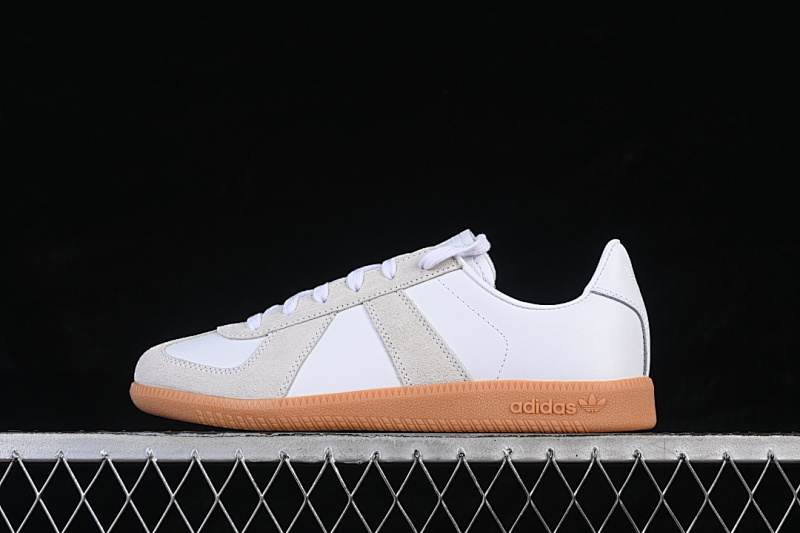 BW ARMY CLOUD WHITE/CLOUD WHITE/CHALK WHITE · JR2002, photo 1