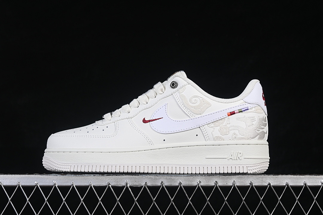 Nike [IQ1119-011]-[AIR FORCE 1 07 LOW CASUAL SNEAKERS WHITE/WHITE/WHITE]-[WOMAN:36-39]-[MAN:40-45], photo 1
