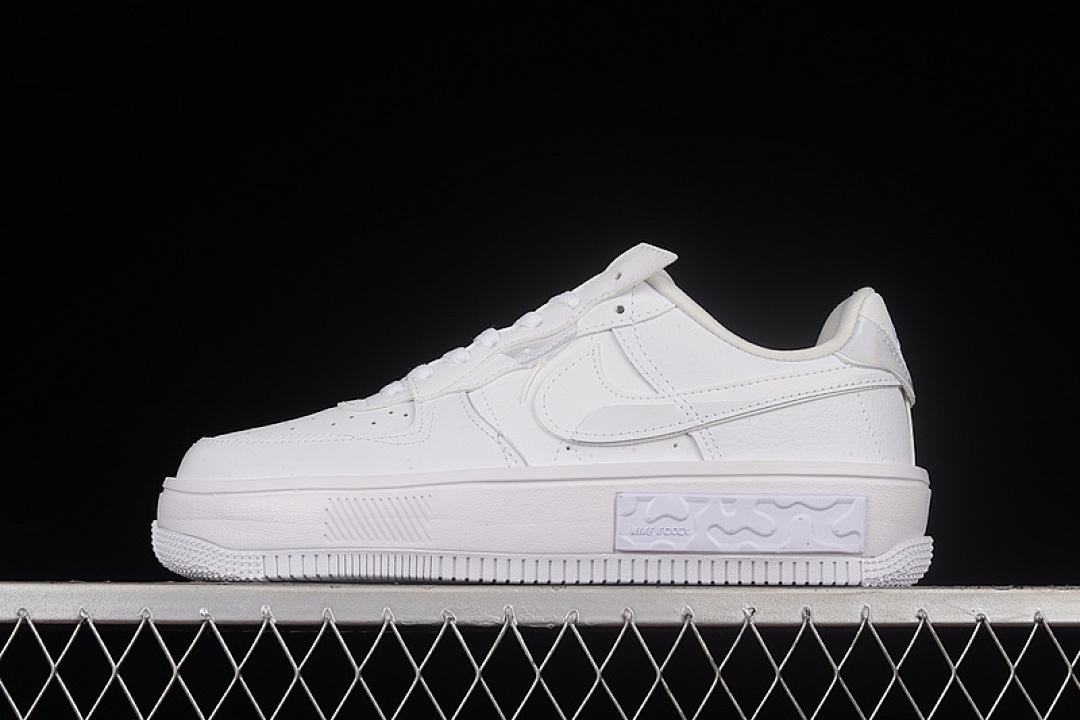 Nike [DQ5021-100]-[AIR FORCE 1 FONTANKA WHITE IRIDESCENT WHITE/WHITE/WHITE]-[WOMAN:35.5-39], photo 1