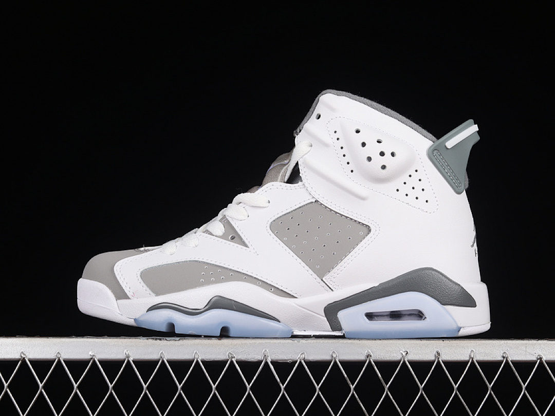 Jordan [CT8529-100]-[AIR JORDAN 6 RETRO WHITE/MEDIUM GREY/COOL GREY]-[WOMAN:36-39]-[MAN:40-47.5], photo 1