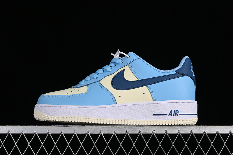 Nike Nike AIR FORCE 1 07 LOW AQUARIUS BLUE/COURT BLUE/COCONUT MILK · HF4837-407, photo 1