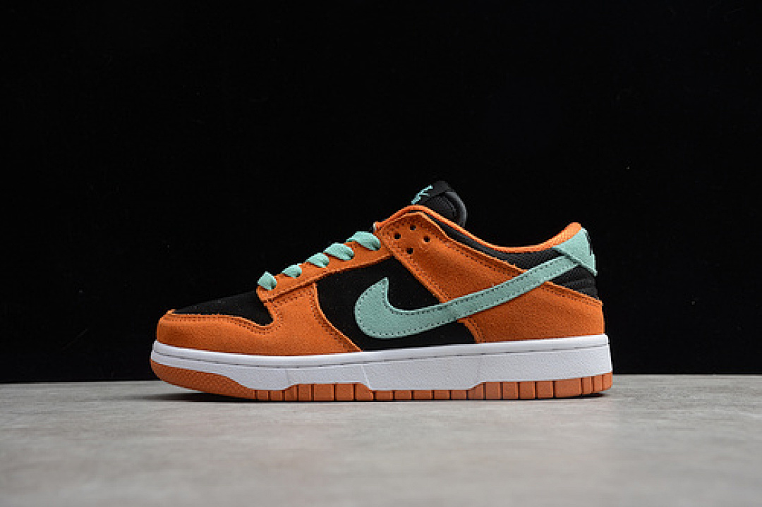 Unbranded [BQ6817-400]-[SB DUNK LOW CERAMIC PRO QS ORANGE/GREEN/BLACK-WHITE]-[UNISEX:36-45], photo 1