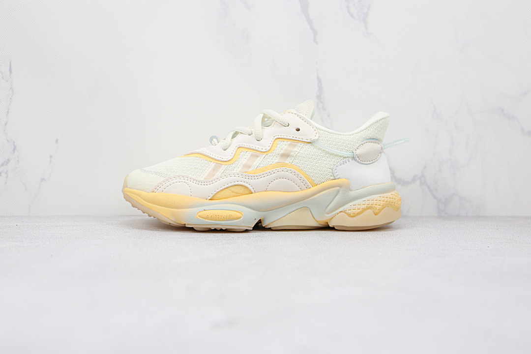 OZWEEGO SHOES CLOUD WHITE/CLOUD WHITE/BEIGE · GX2727, photo 1