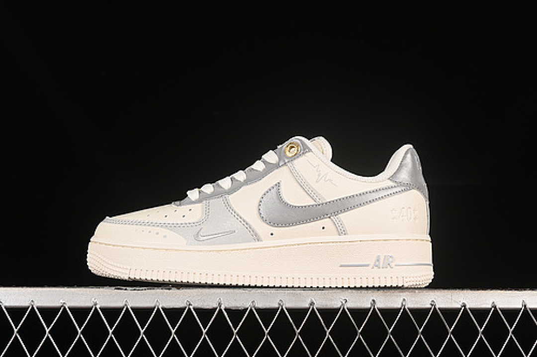 Nike [DQ7582-102]-[AIR FORCE 1 07 LOW GREY/YELLOW]-[WOMAN:36-39]-[MAN:40-45], photo 1